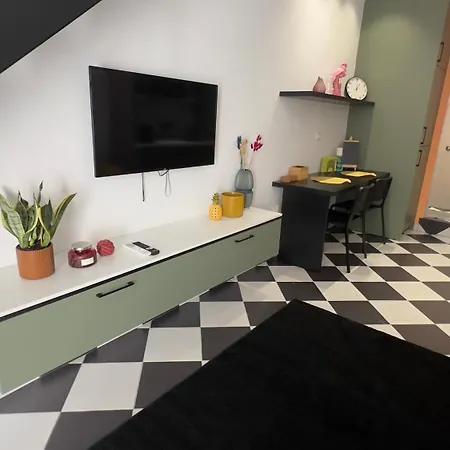 Groovy Getaways Apartment Thessaloniki