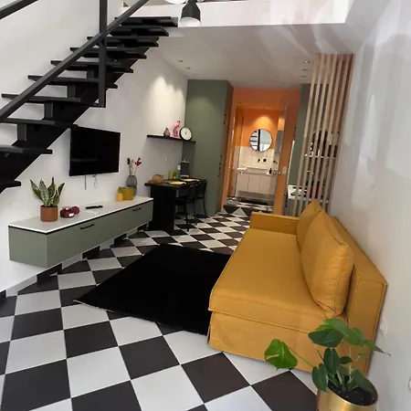 Groovy Getaways Apartment Thessaloniki